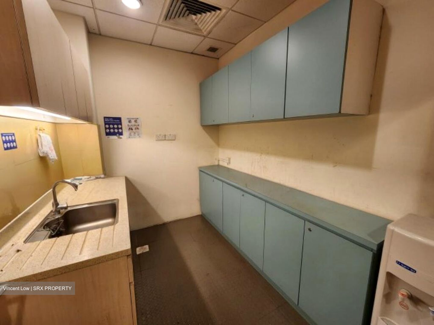 Lorong 8 Toa Payoh (D12), Office #496695831